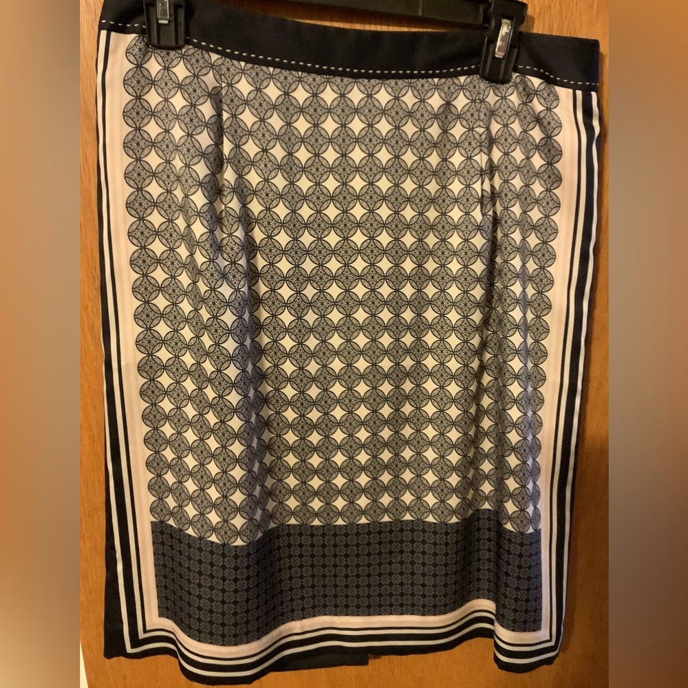 Ann Taylor shirt - size 6